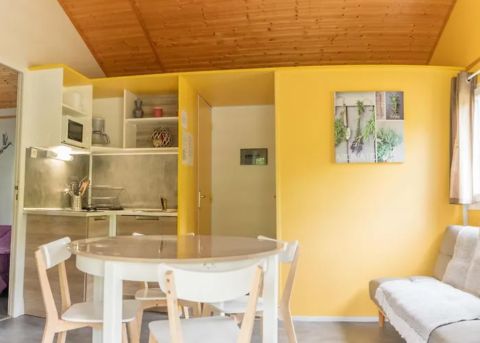 La Ferme Du Duzou 木屋