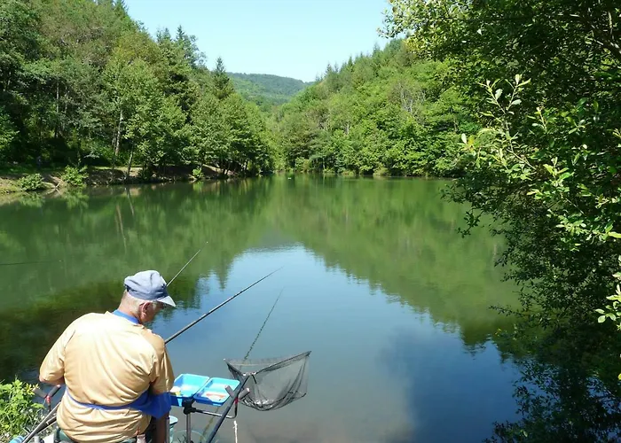 木屋 La Ferme Du Duzou Saint-Cyprien-sur-Dourdou