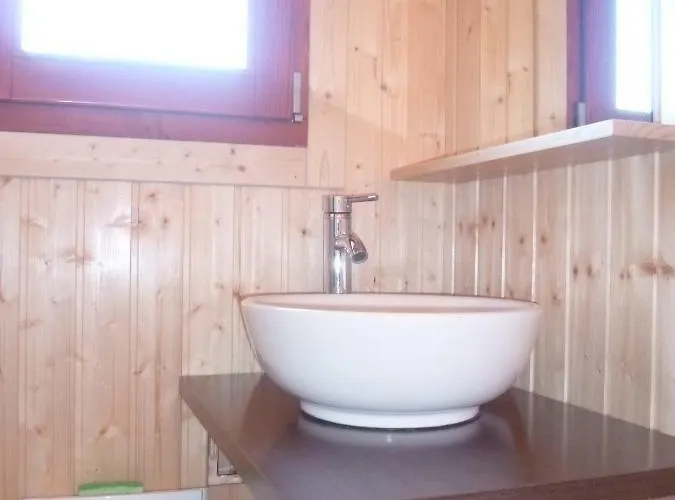 La Ferme Du Duzou 木屋